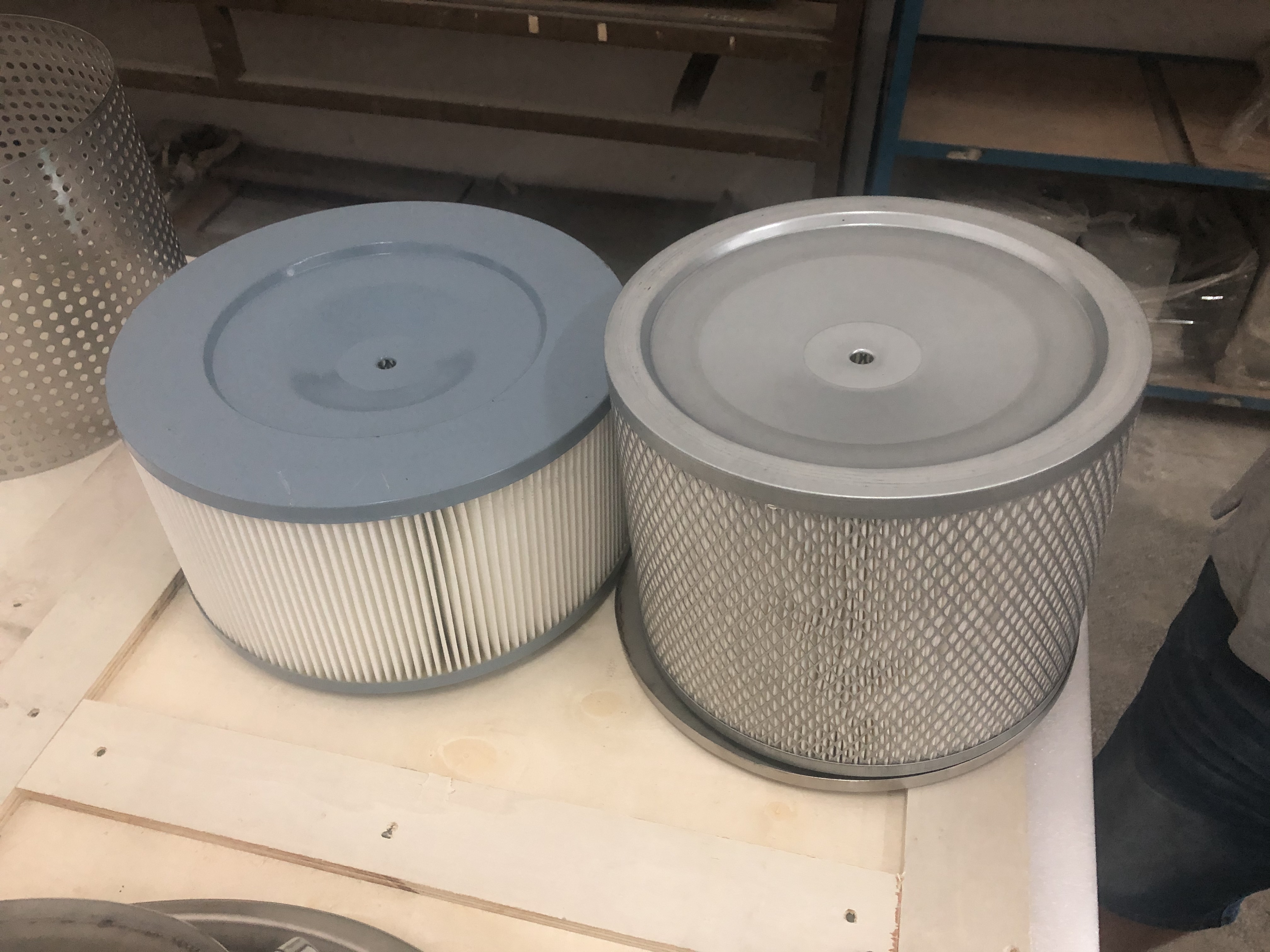 氣動防爆吸（xī）塵器解決鈦粉回收方案!-1