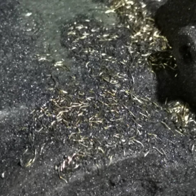 打磨平（píng）台含碳帶火（huǒ）花（huā）鐵絲巧用全自動脈衝集塵器（qì）解決方案