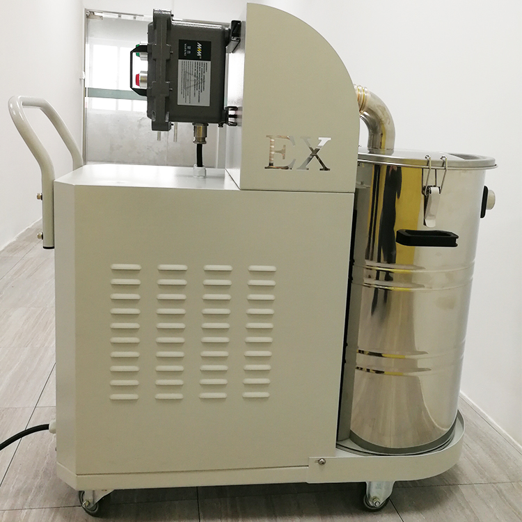 三相（xiàng）電動防爆吸（xī）塵器-1