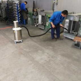 江都某五金（jīn）加工廠（chǎng）使用我公司EX80氣動防爆吸塵（chén）器